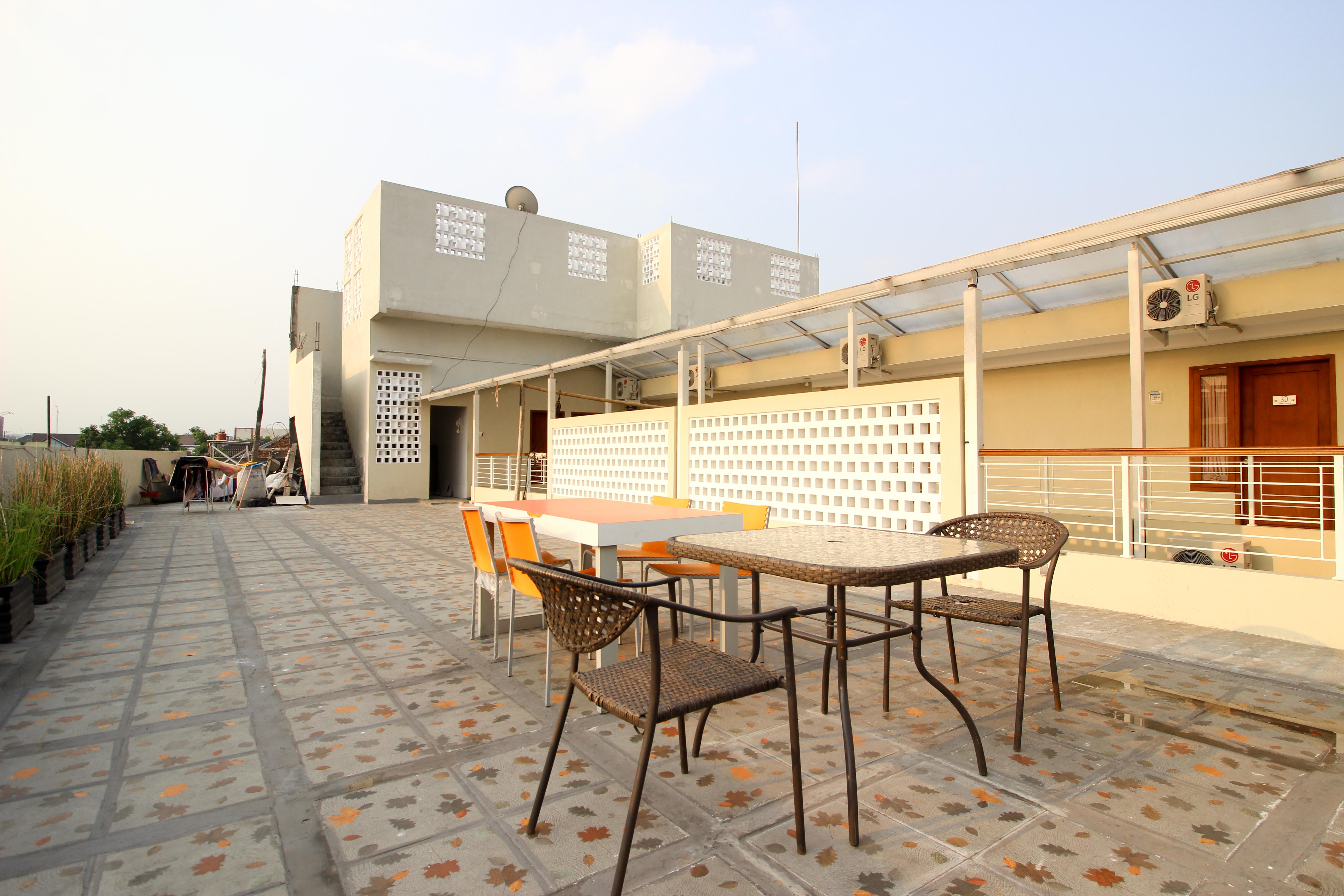Reddoorz Plus Near Upn Jogjakarta 2 Maguwo Экстерьер фото